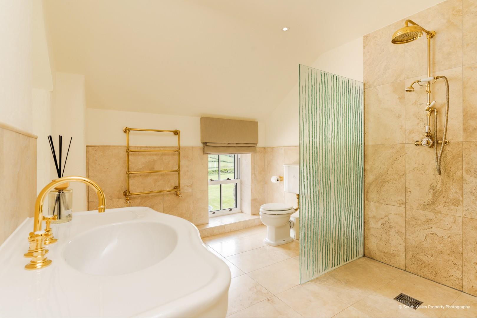 Prisk, Nr Cowbridge, Vale Of Glamorgan, CF71 7TJ